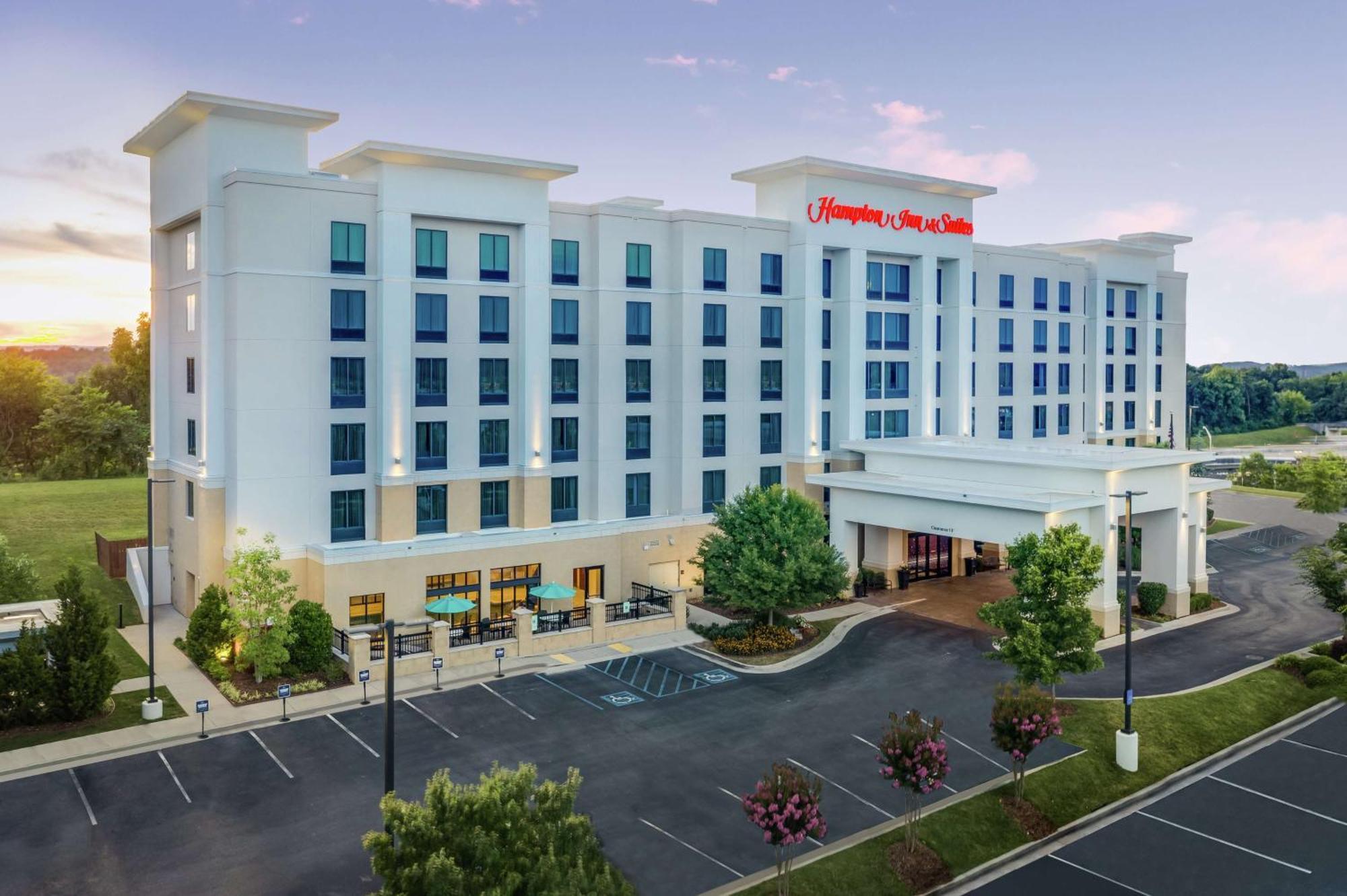 Hampton Inn & Suites Chattanooga/Hamilton Place Exterior photo